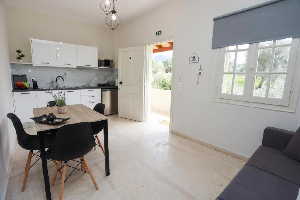 Kouros Apartments Litheres Ngoại thất bức ảnh