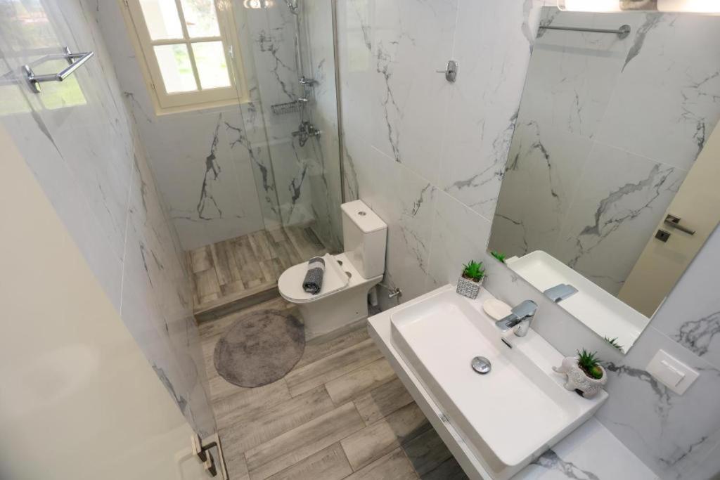 Kouros Apartments Litheres Ngoại thất bức ảnh